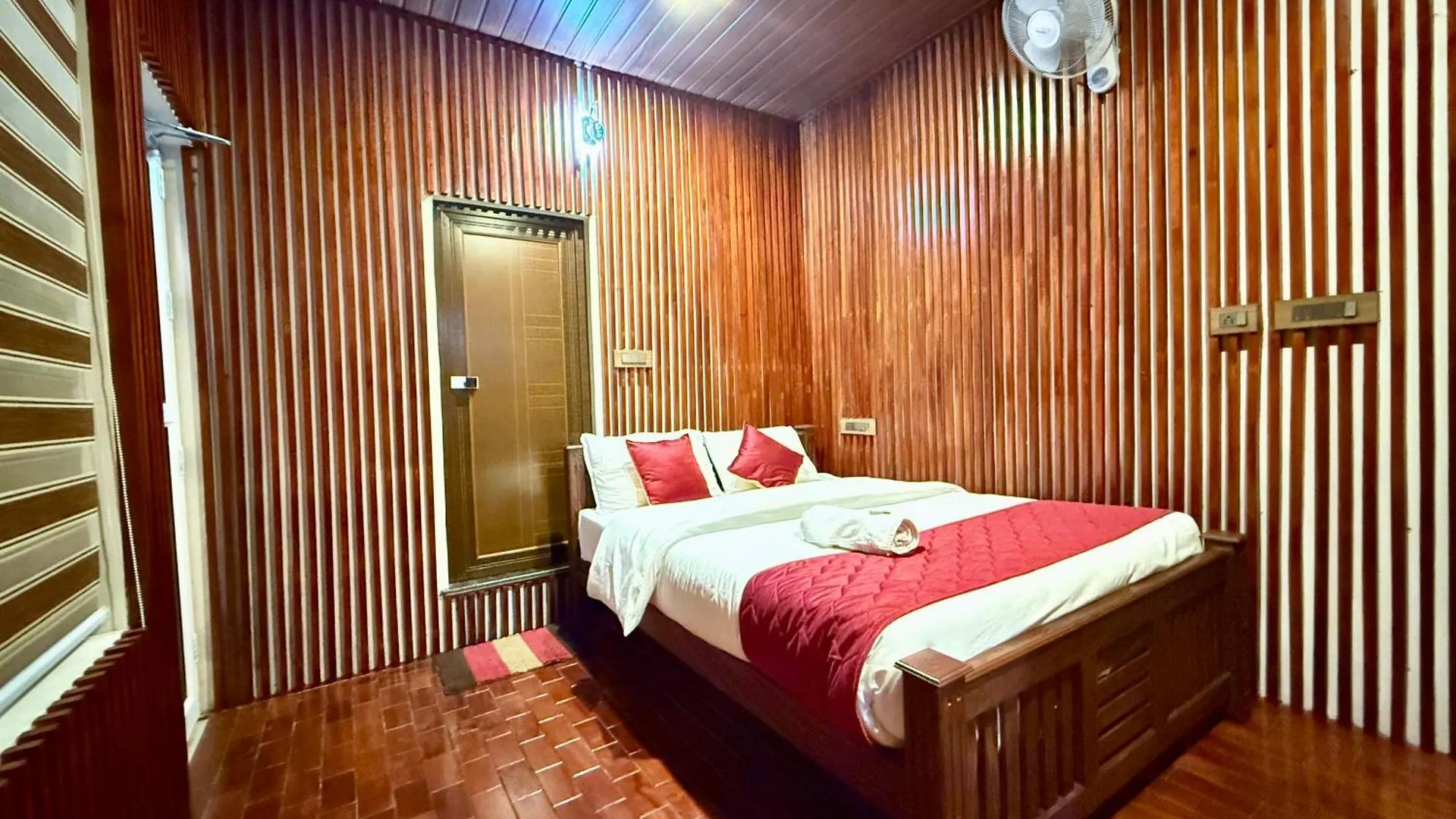 Baywood Cottages Vagamon Villa
